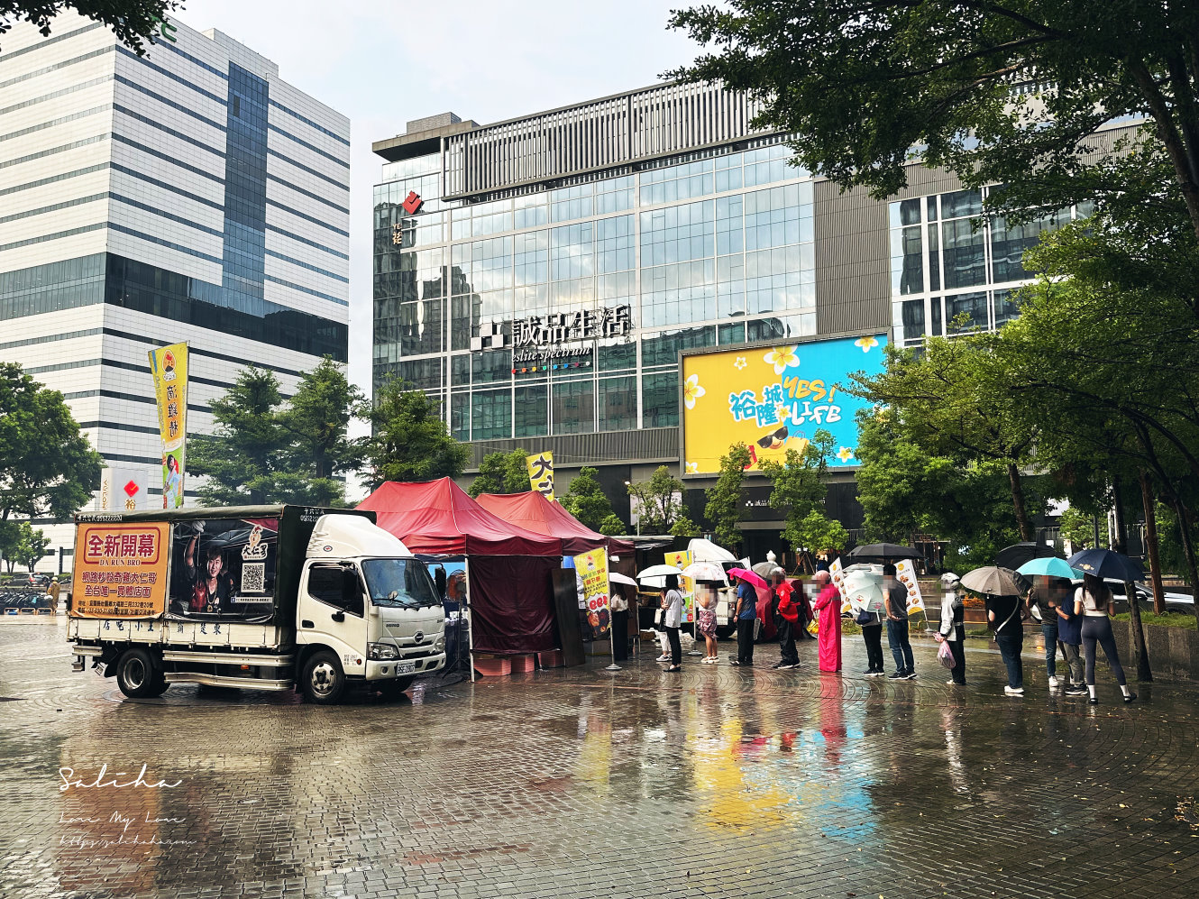 大仁哥蔗香脆皮桶仔雞全台巡迴超人氣烤雞餐車 (9)