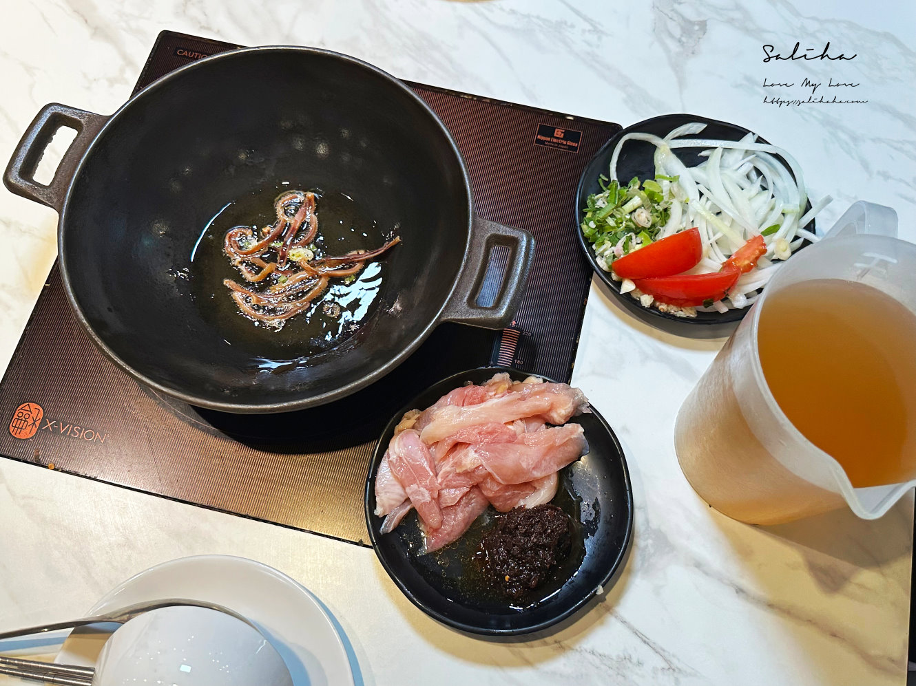 肉多多火鍋中山北店-期間限定全台全天候平假日不限時!輕量級套餐299元起,蔬食自助吧吃到飽,CP值超高!(西門店.淡水店例假日除外,湯底,服務費另計)