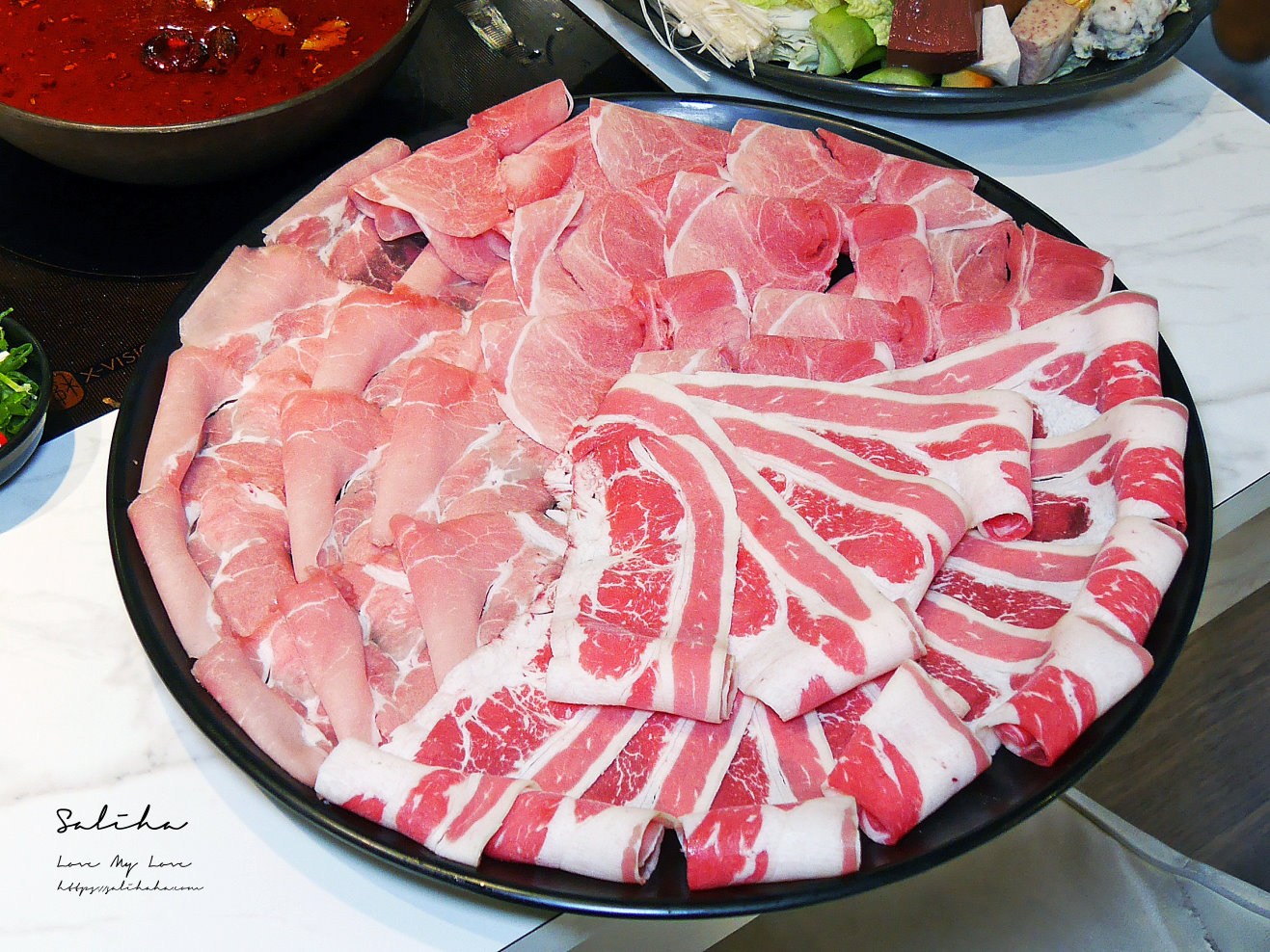 肉多多火鍋中山北店-期間限定全台全天候平假日不限時!輕量級套餐299元起,蔬食自助吧吃到飽,CP值超高!(西門店.淡水店例假日除外,湯底,服務費另計)