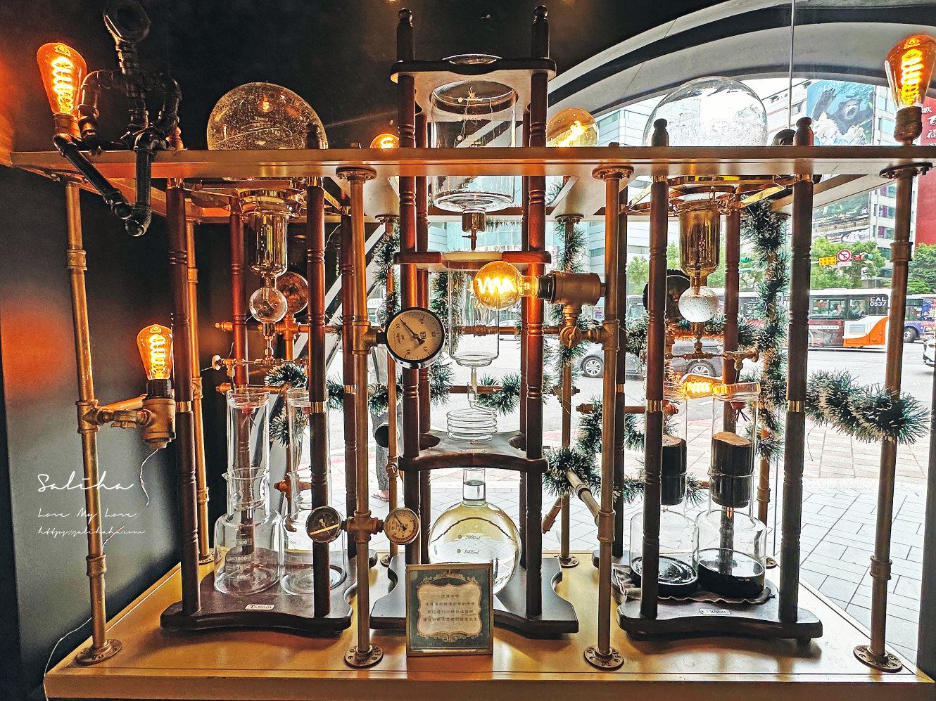 【台北】布納咖啡館-聚餐必備超人氣不限時餐廳,好吃牛排義大利麵,有壽星優惠