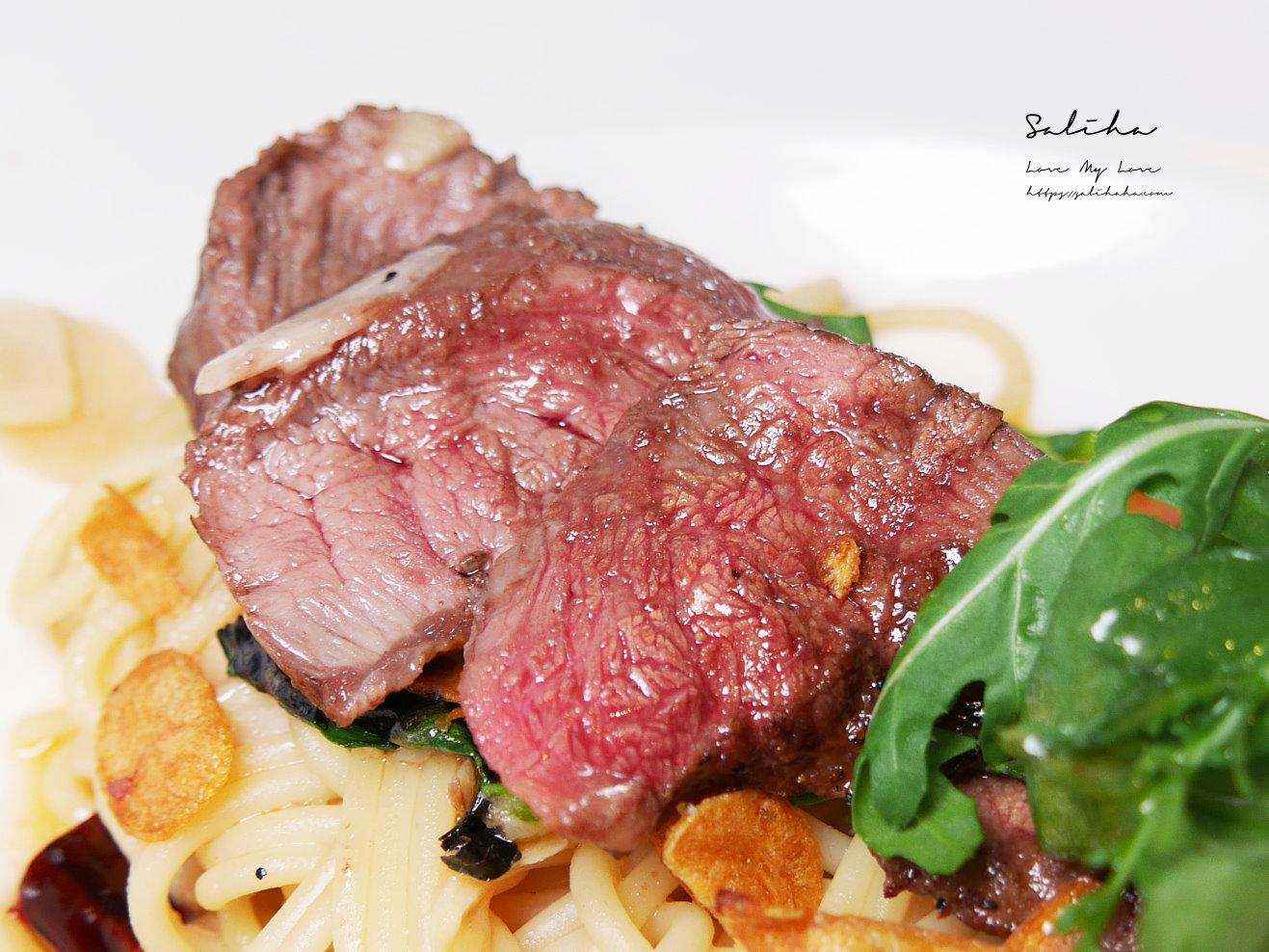 【台北】布納咖啡館-聚餐必備超人氣不限時餐廳,好吃牛排義大利麵,有壽星優惠