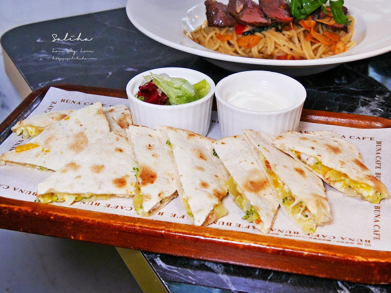 【台北】布納咖啡館-聚餐必備超人氣不限時餐廳,好吃牛排義大利麵,有壽星優惠