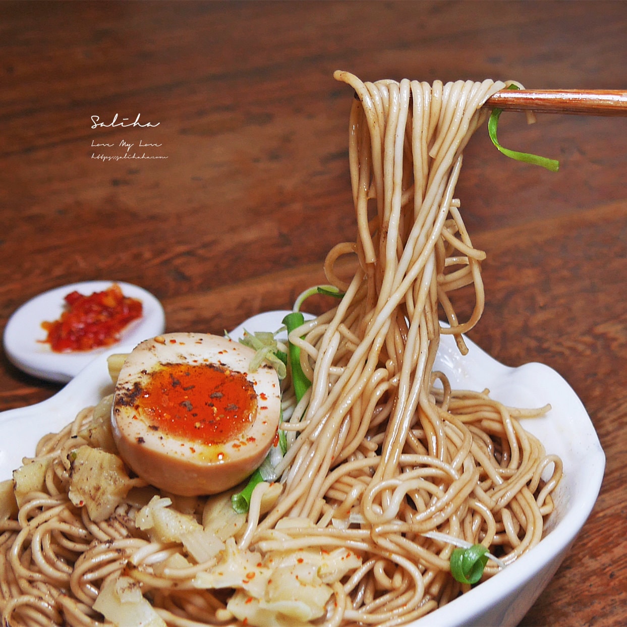 【公館寶藏巖】秋紅肚房-隱藏版秘密美食!有好吃麻辣麵的懷舊咖啡廳,菜單