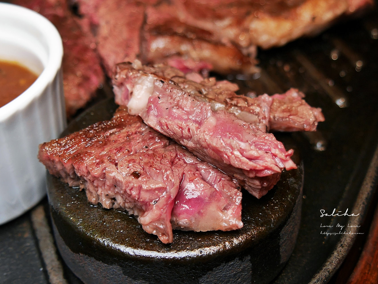 【台北】布納咖啡館-聚餐必備超人氣不限時餐廳,好吃牛排義大利麵,有壽星優惠