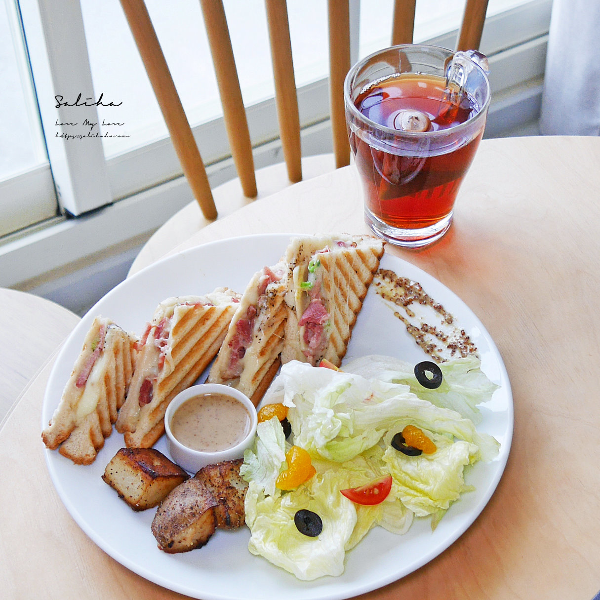 【宜蘭員山美食】食聚咖啡-洋房裡的超人氣水果千層,早午餐附飲料,菜單