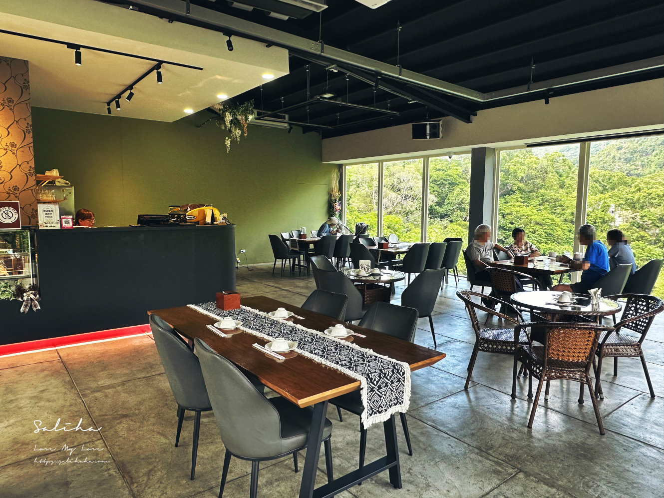 【新北】山景餐廳-超美!坐著吃熱炒就能被群巒環抱的景觀餐廳,菜單