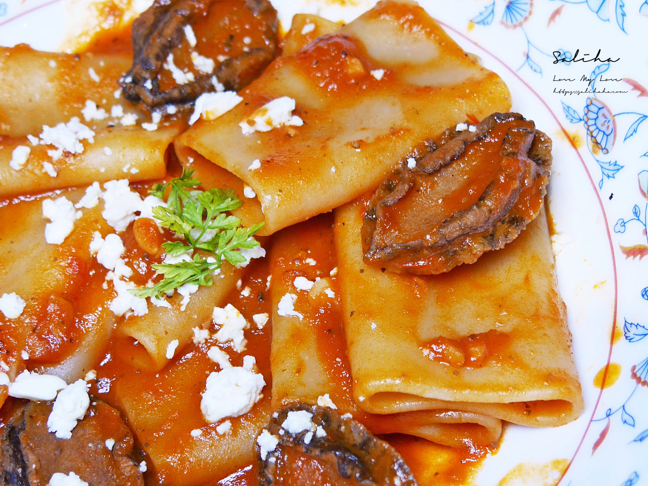 【新北】默爾pasta pizza-蘋果樹下的浪漫!好吃雙拼披薩x鮑魚義大利麵,有包廂和壽星優惠 - 第18張圖 【新北】默爾pasta pizza-蘋果樹下的浪漫!好吃雙拼披薩x鮑魚義大利麵,有包廂和壽星優惠