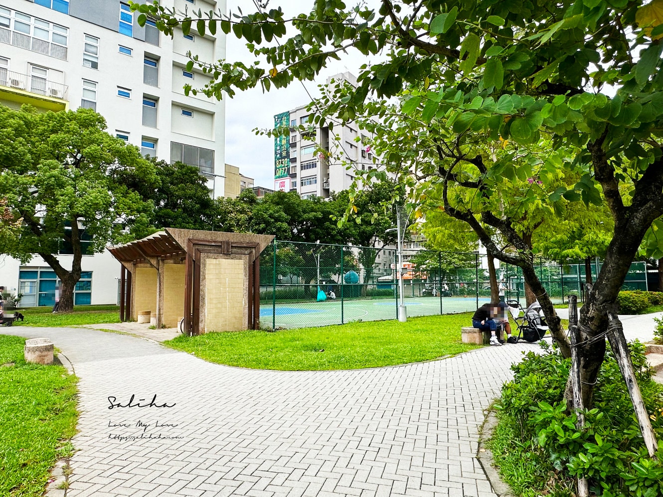 【台北】建成公園-逛街順便帶小孩放電的好玩親子景點,打鐵主題免費遊戲場 - 第14張圖 【台北】建成公園-逛街順便帶小孩放電的好玩親子景點,打鐵主題免費遊戲場