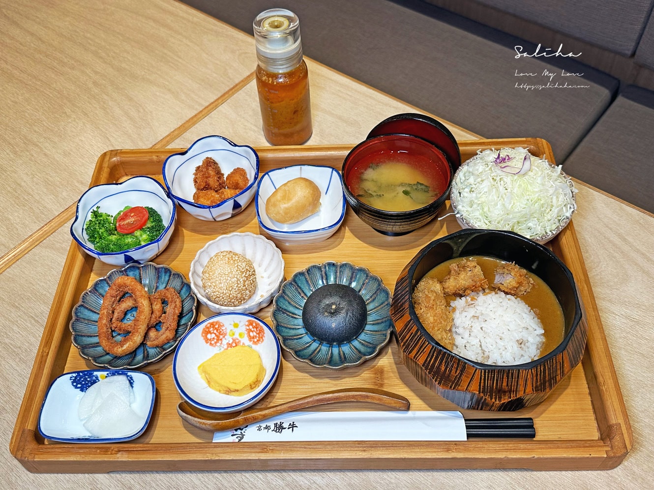 【新店裕隆城】京都勝牛-壽星全桌8折超划算!炸牛排x燒肉雙重美味,再推豐盛商業午餐定食,菜單