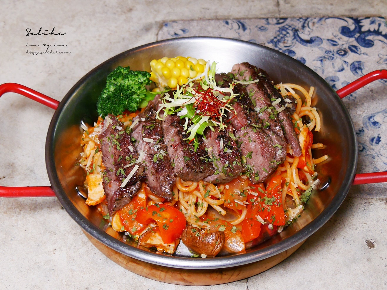 【西門町美食】盤子餐酒Piatto Bistro-強推!牛排義大利麵附飲料只要200元,隱藏版高cp值浪漫午餐,菜單