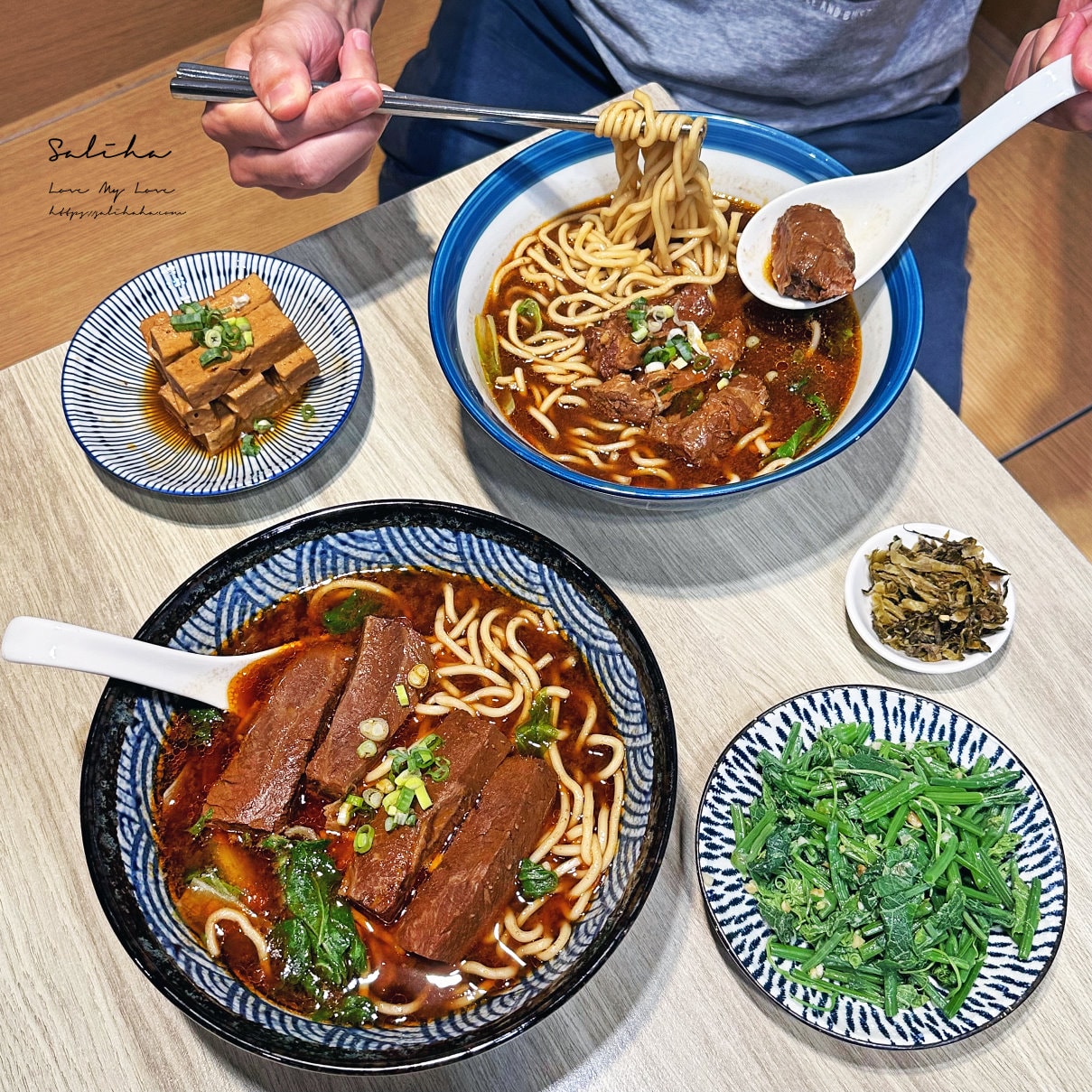 新北【瑪岌牛肉麵】臥虎藏龍的小吃店!五星飯店主廚特製牛肋麵只要160,菜單