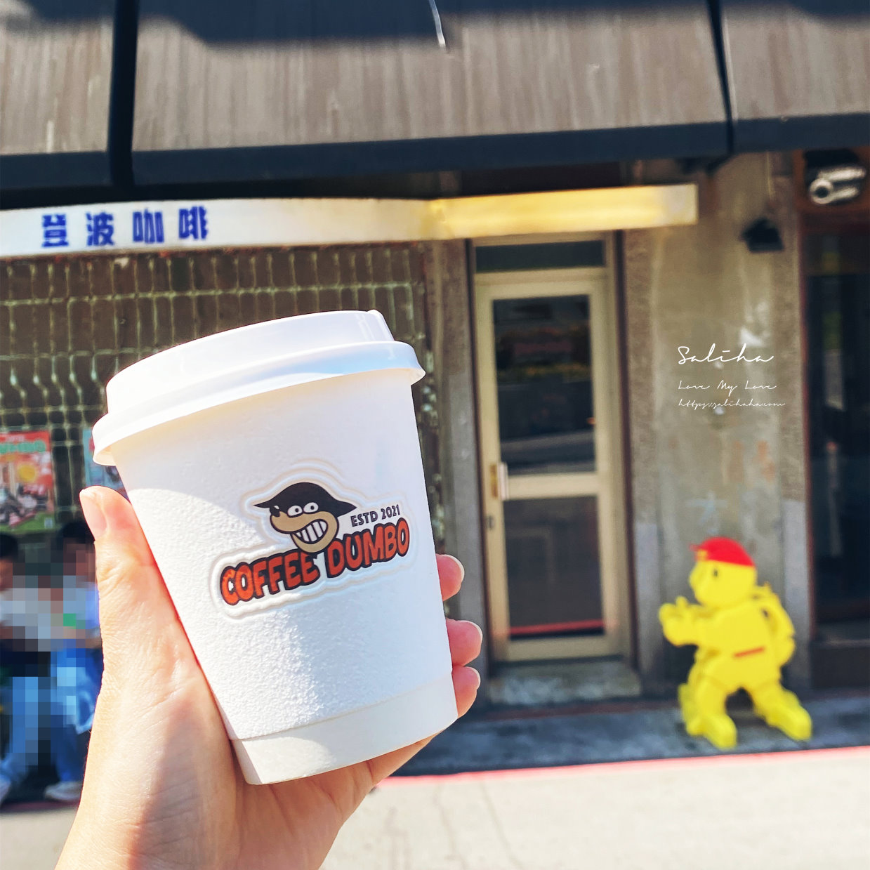 外國人也沉迷的台北街角！赤峰街「登波咖啡」花生糖拿鐵遇上鹹乳酪肉桂捲，菜單