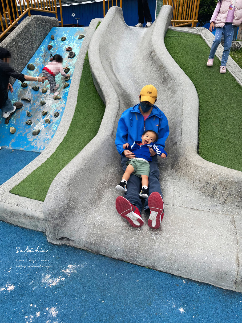 內湖景點【大港墘公園】喝完咖啡帶小孩放電！內科附近超夯共融遊戲場，學齡前也能玩