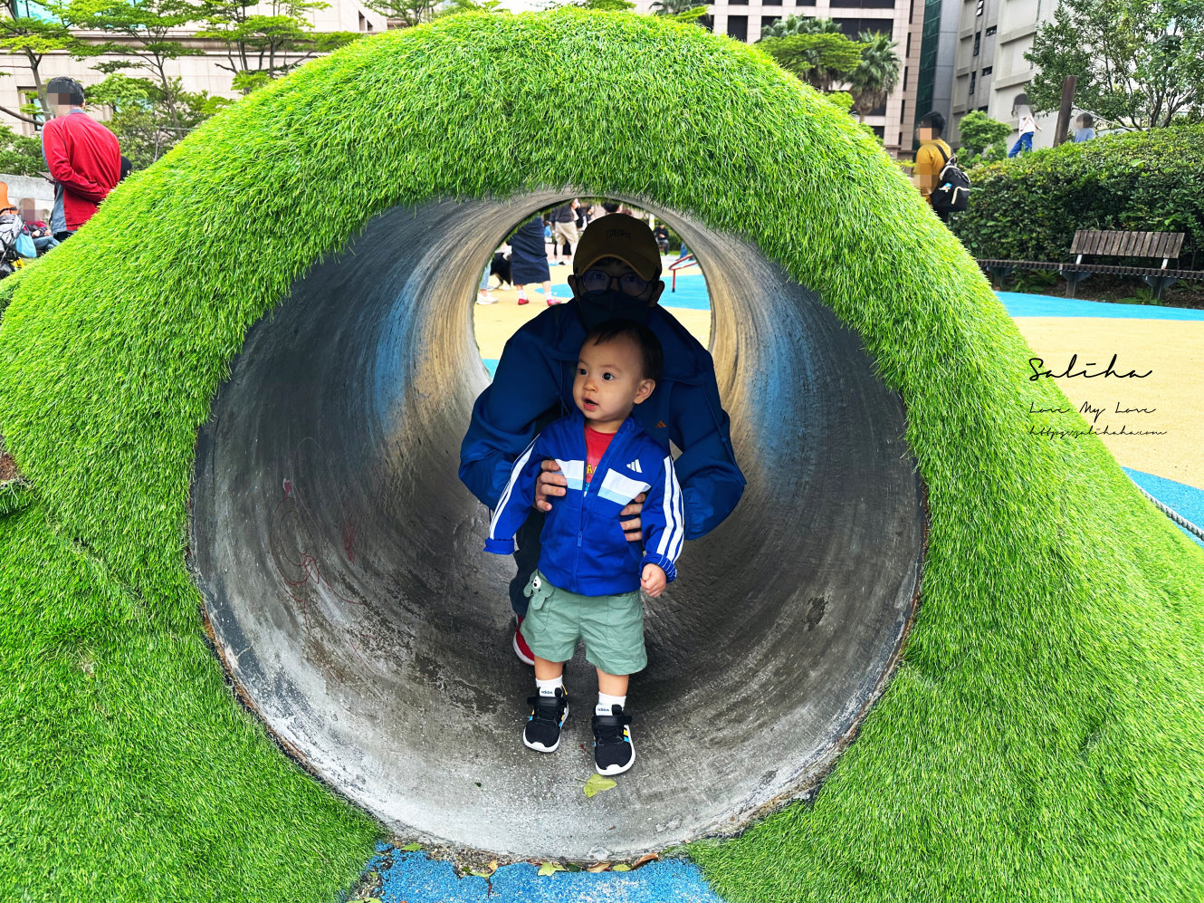 內湖景點【大港墘公園】喝完咖啡帶小孩放電！內科附近超夯共融遊戲場，學齡前也能玩
