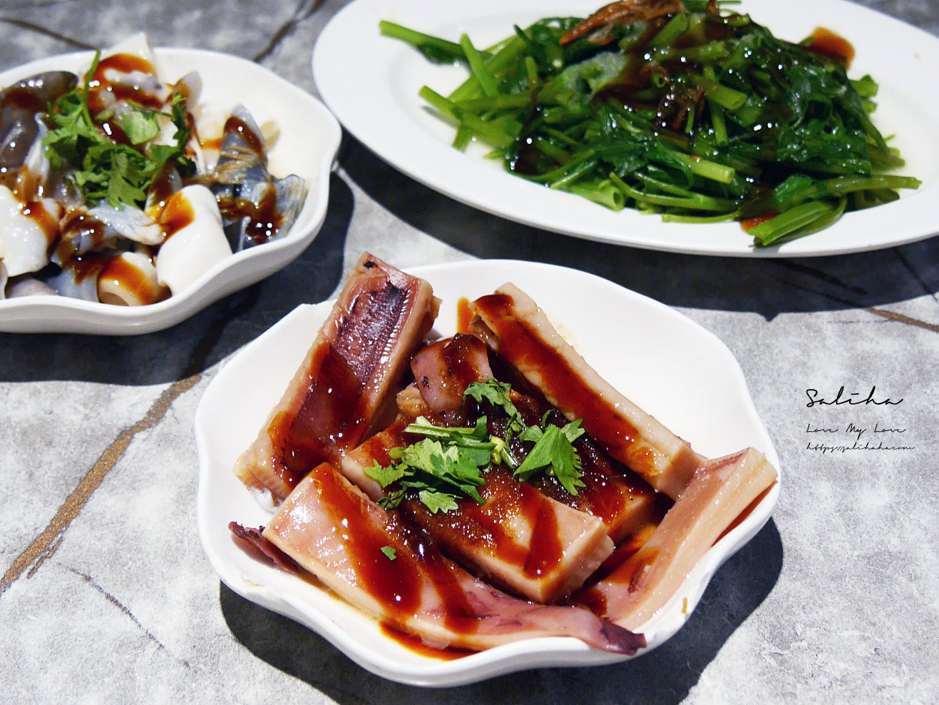 西門町美食推薦【永富魚丸店】必點魯肉蛋包麵、爆汁福州魚丸！人氣老牌小吃(菜單)